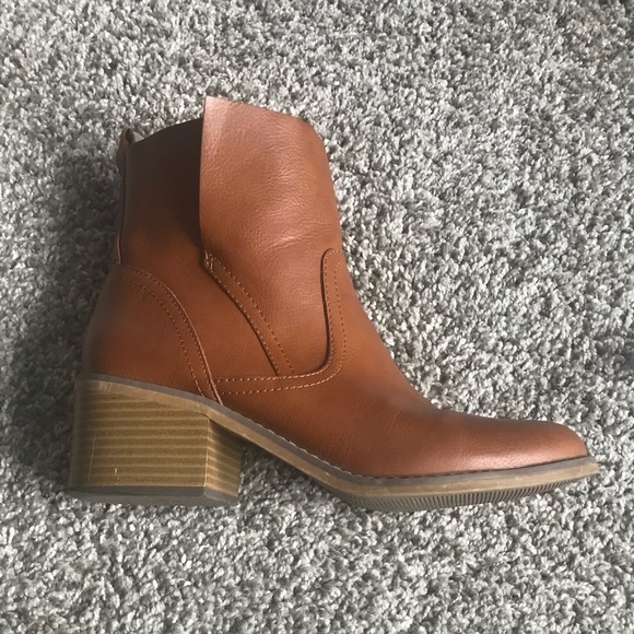 Mossimo Supply Co. Cognac Ankle Moto Boots - Picture 2 of 12